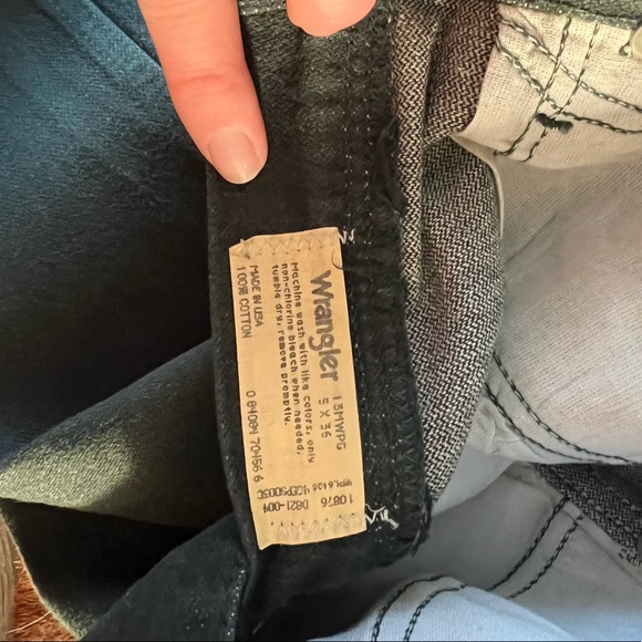 Womens Green Wranglers - Picture 5 of 5